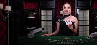 Tampilan permainan Fa Cai Shen Deluxe di platform slot138 gacor dengan simbol-simbol keberuntungan